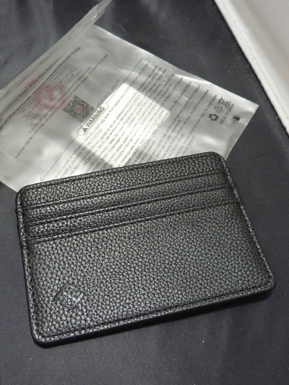 NEW  INTIE SLIM FRONT POCKET ID Card Case  Wallet BLACK